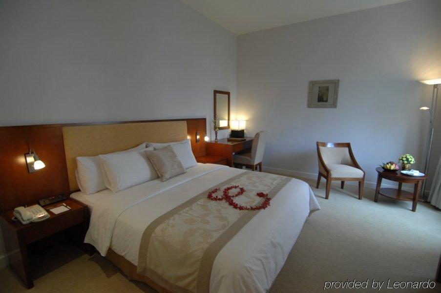 Catina Saigon Hotel Ho Chi Minh City Exterior photo