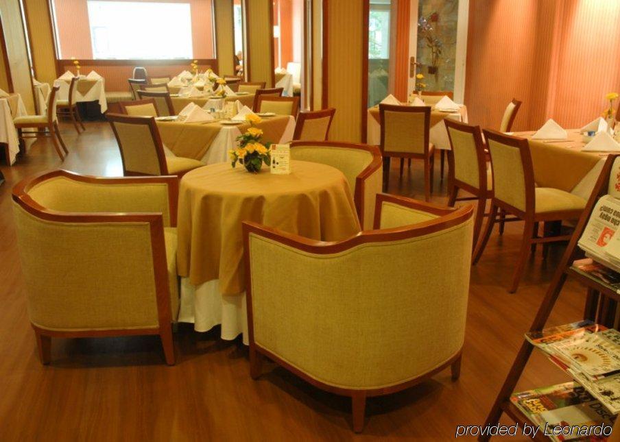 Catina Saigon Hotel Ho Chi Minh City Restaurant photo
