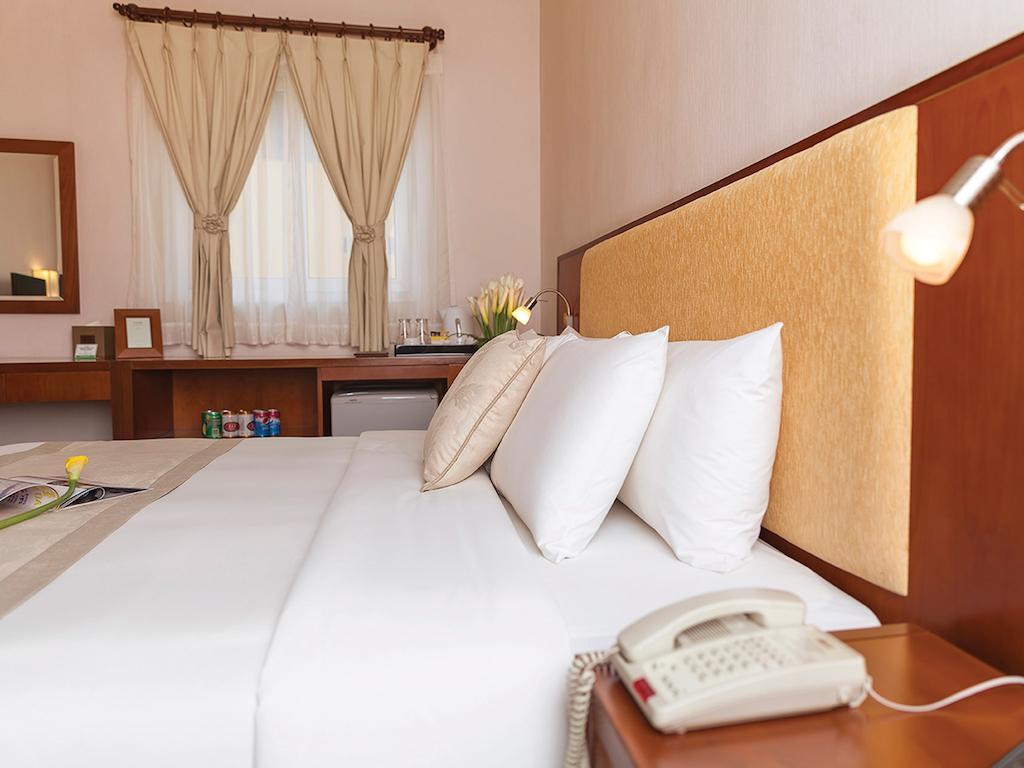 Catina Saigon Hotel Ho Chi Minh City Exterior photo