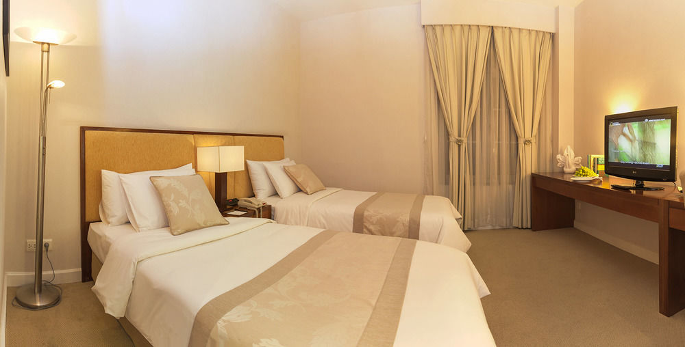 Catina Saigon Hotel Ho Chi Minh City Exterior photo