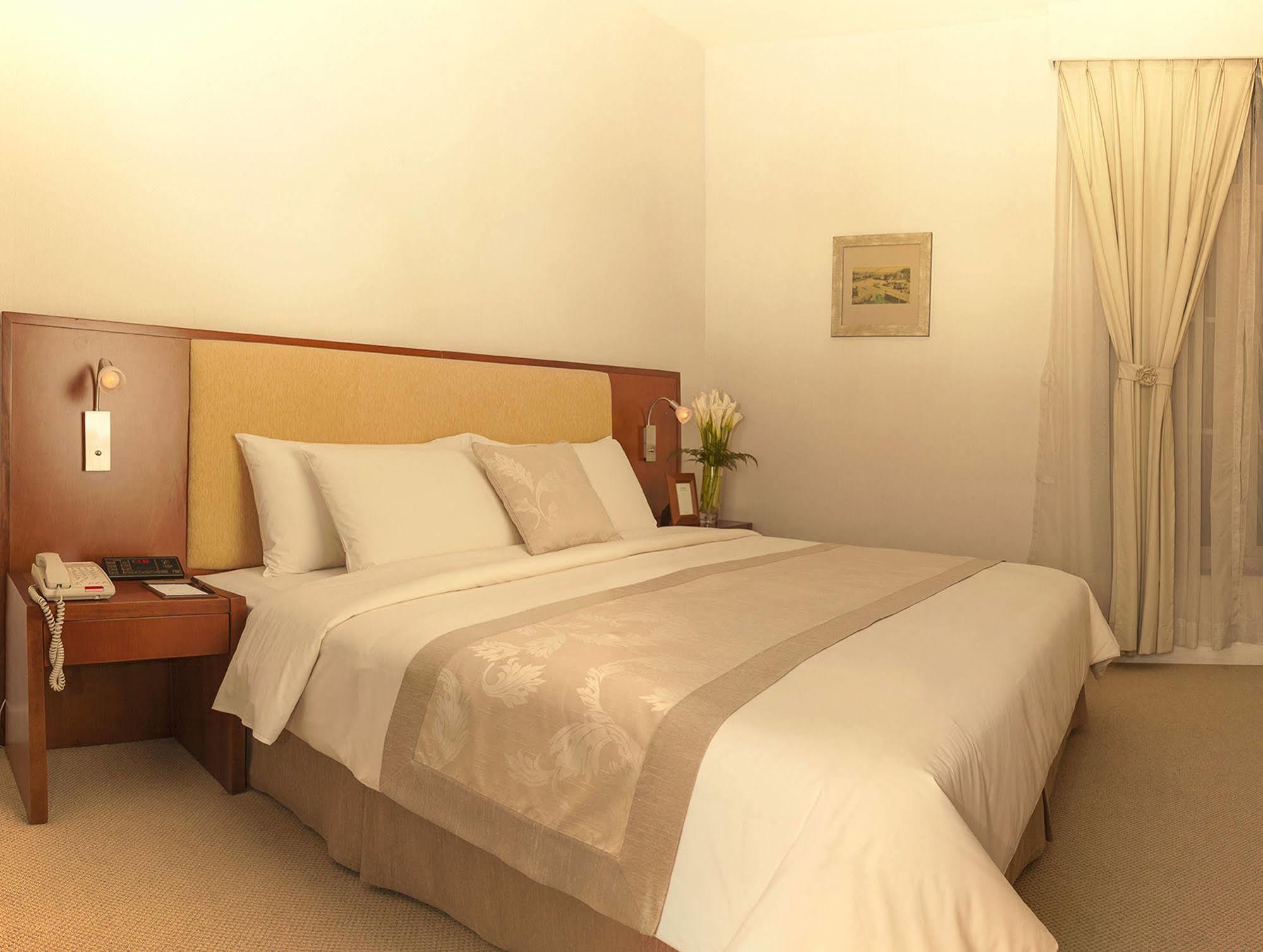 Catina Saigon Hotel Ho Chi Minh City Exterior photo