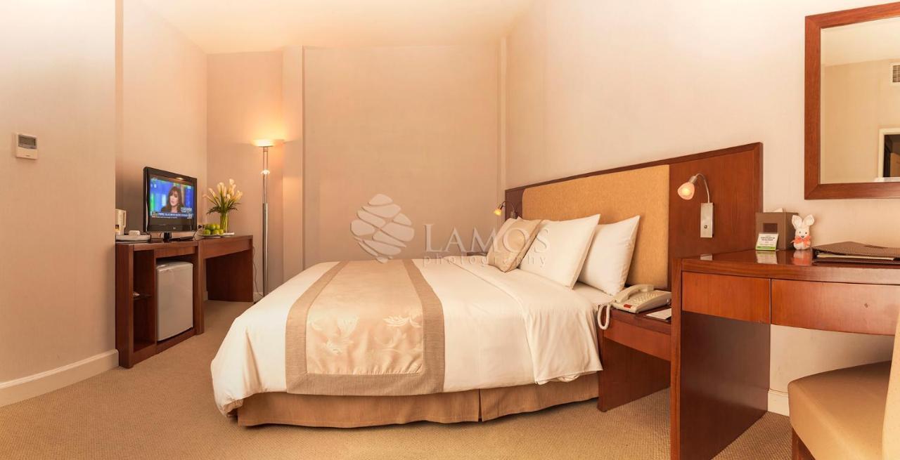 Catina Saigon Hotel Ho Chi Minh City Exterior photo